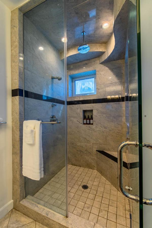 Ocean View, Two-Level Condo With Stunning View, Decks, Fast Wifi & Fireplace 샌디에이고 외부 사진